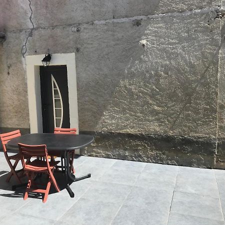 Superbe studio entièrement refait a neuf Figeac Extérieur photo