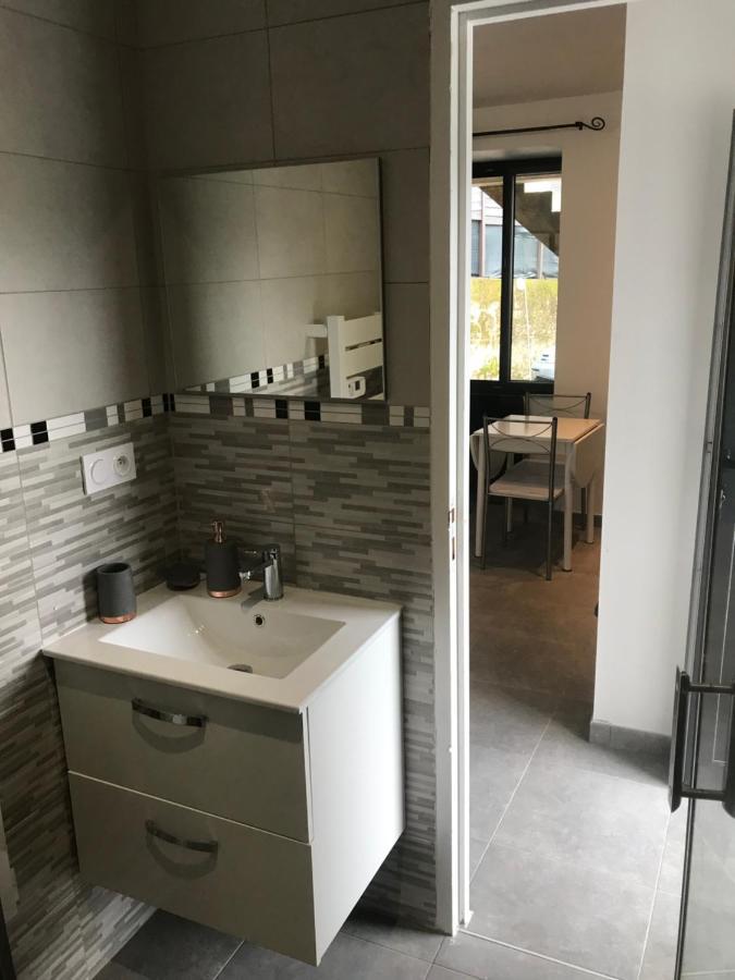Superbe studio entièrement refait a neuf Figeac Extérieur photo